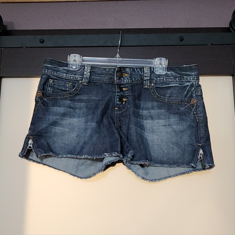 GUESS vintage Women's denim Dark Blue Jean short size 32 Side Zips